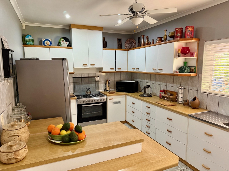 3 Bedroom Property for Sale in Bergzicht Western Cape